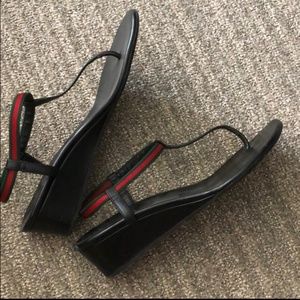 Gucci  Areia Thong Sandals